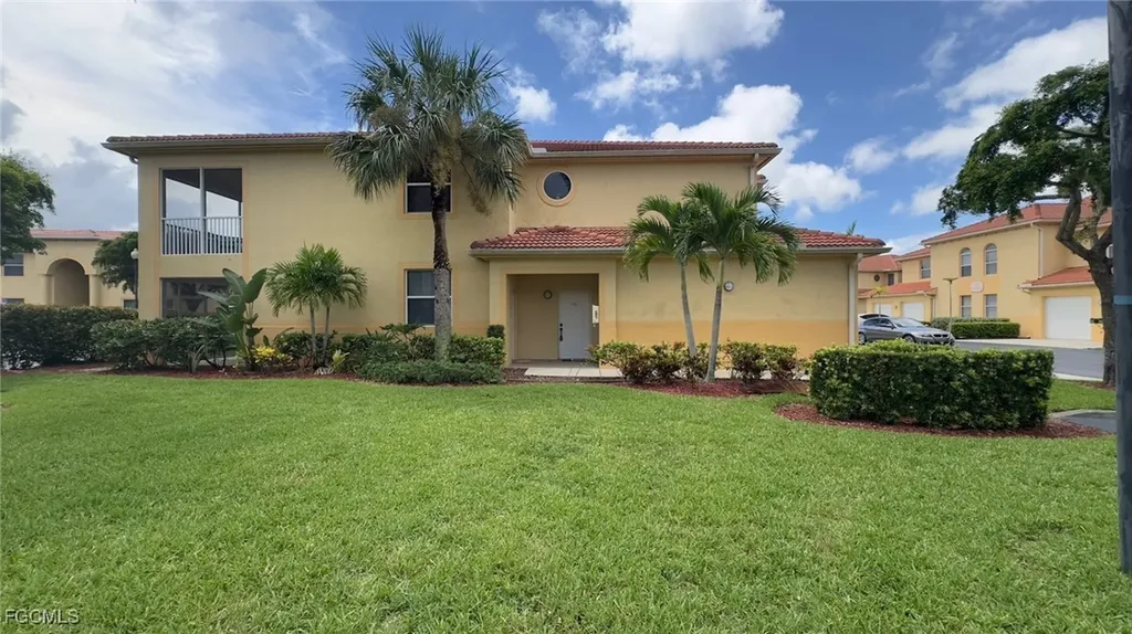 4327 Bellasol Circle Fort Myers FL 33916