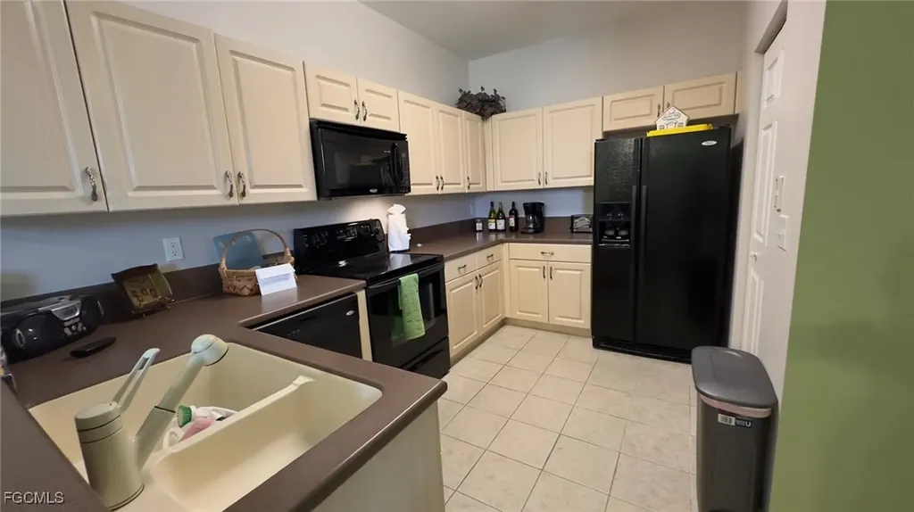 4327 Bellasol Circle Fort Myers FL 33916