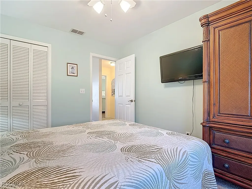 2001 Corona Del Sire Drive North Fort Myers FL 33917