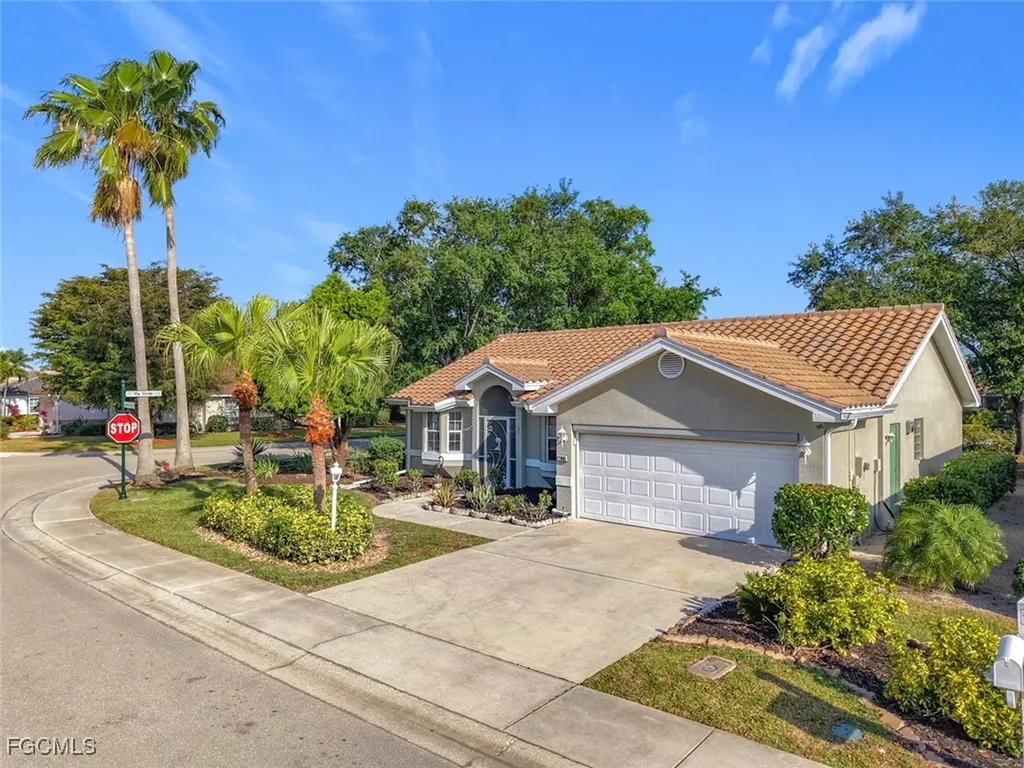 2001 Corona Del Sire Drive North Fort Myers FL 33917