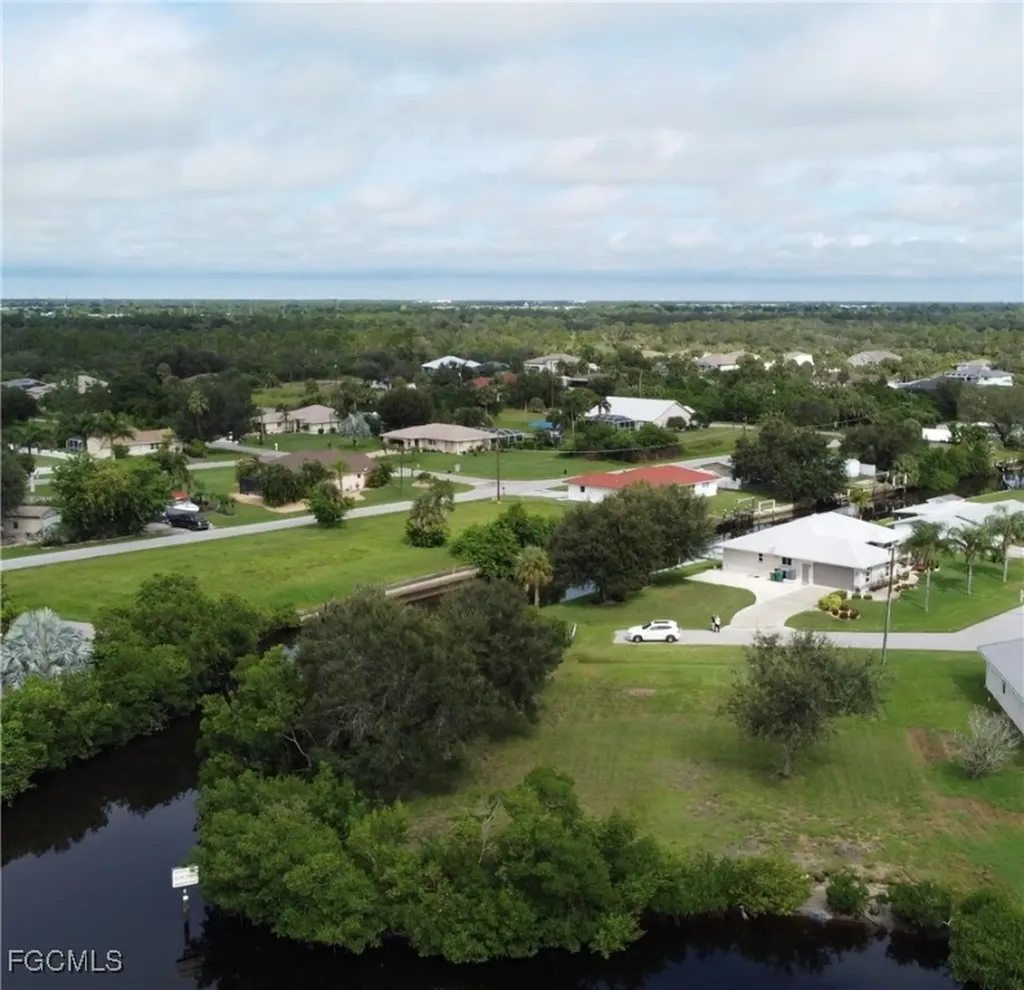 3690 Peace River Drive Punta Gorda FL 33983