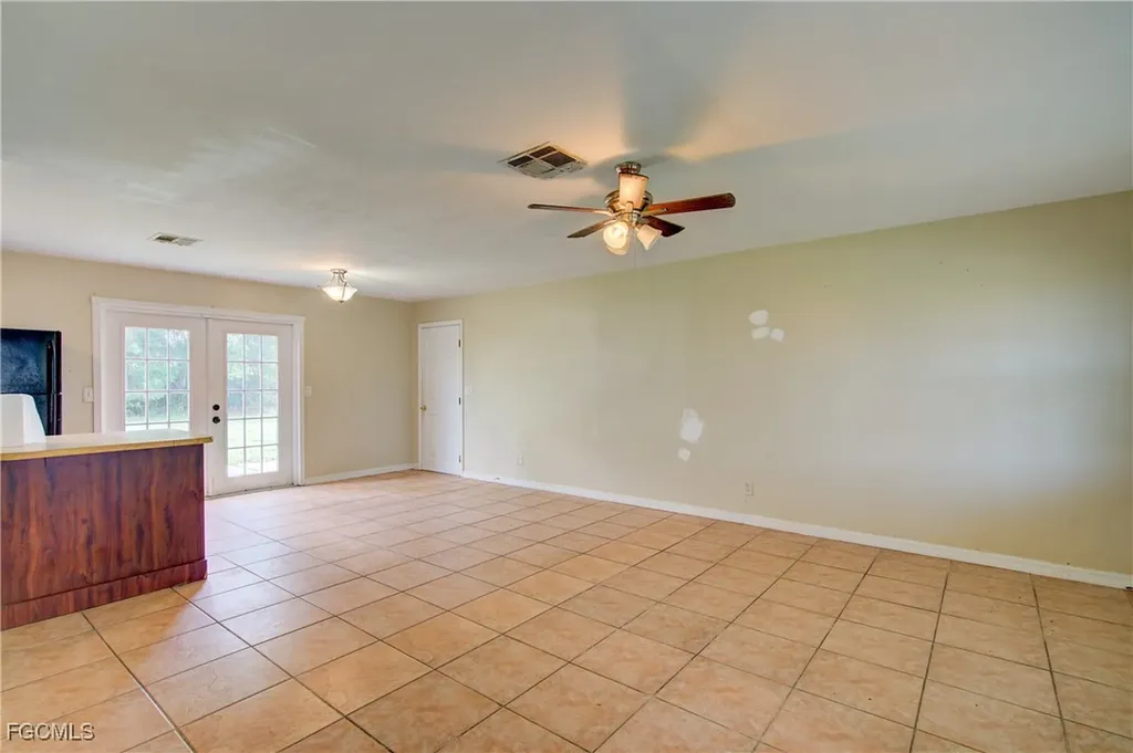 1209 SE 36th Street Cape Coral FL 33904
