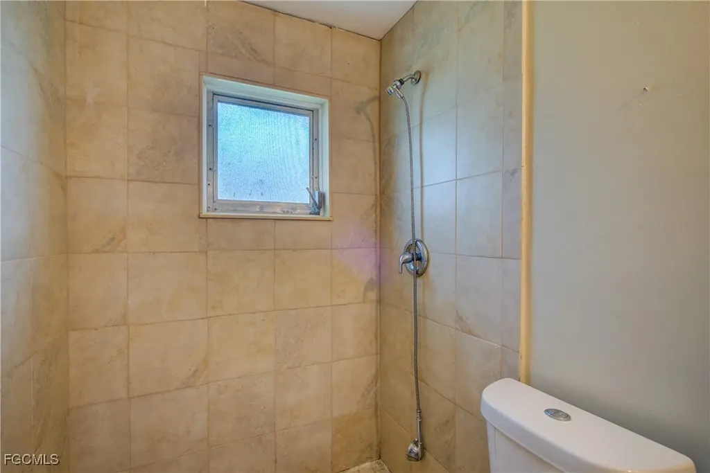 1209 SE 36th Street Cape Coral FL 33904