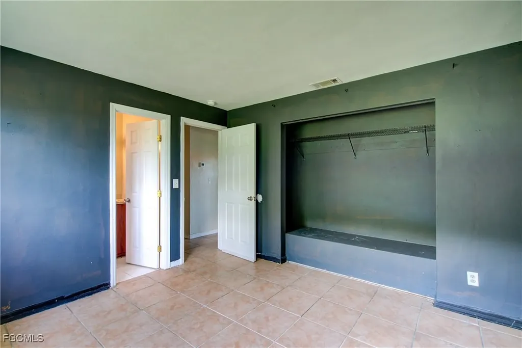 1209 SE 36th Street Cape Coral FL 33904