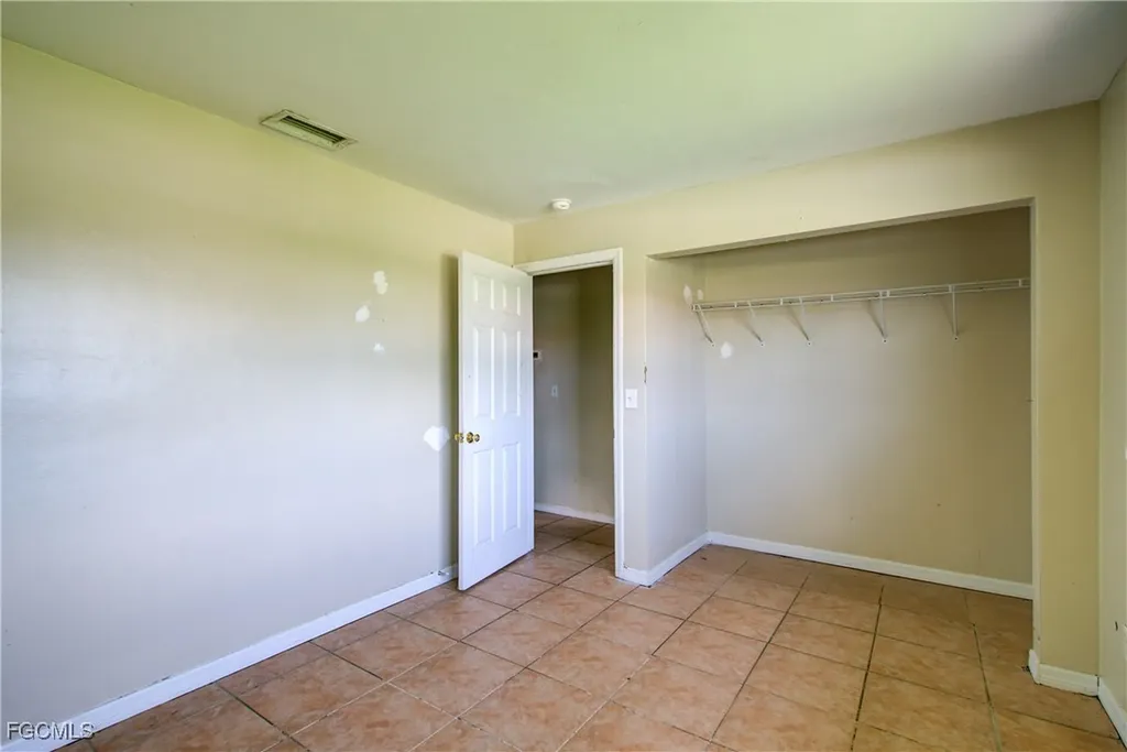 1209 SE 36th Street Cape Coral FL 33904