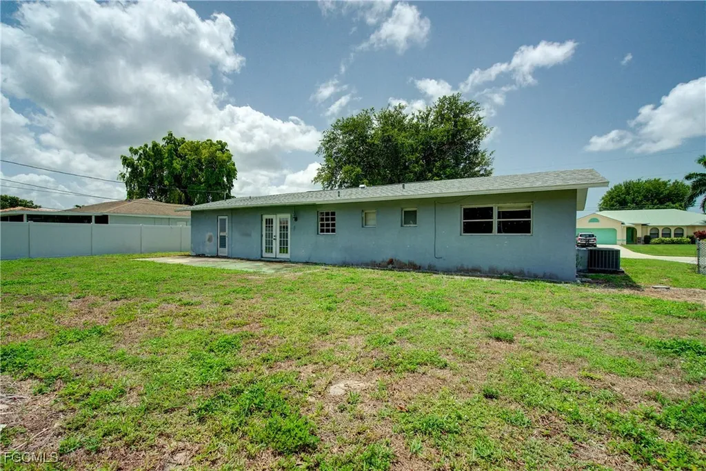 1209 SE 36th Street Cape Coral FL 33904