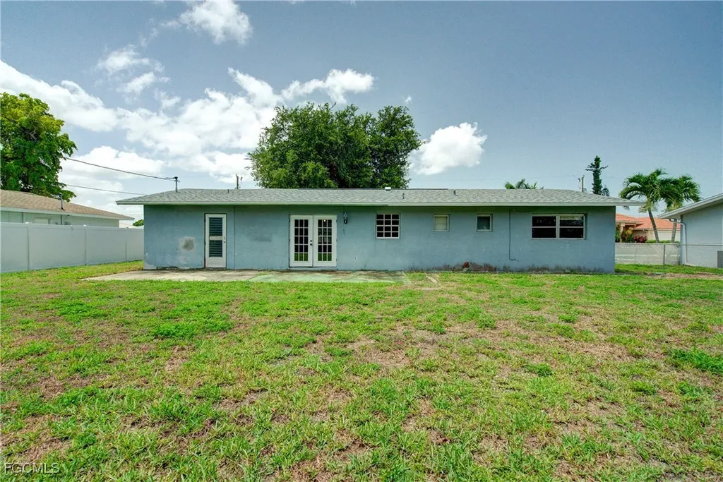 1209 SE 36th Street Cape Coral FL 33904