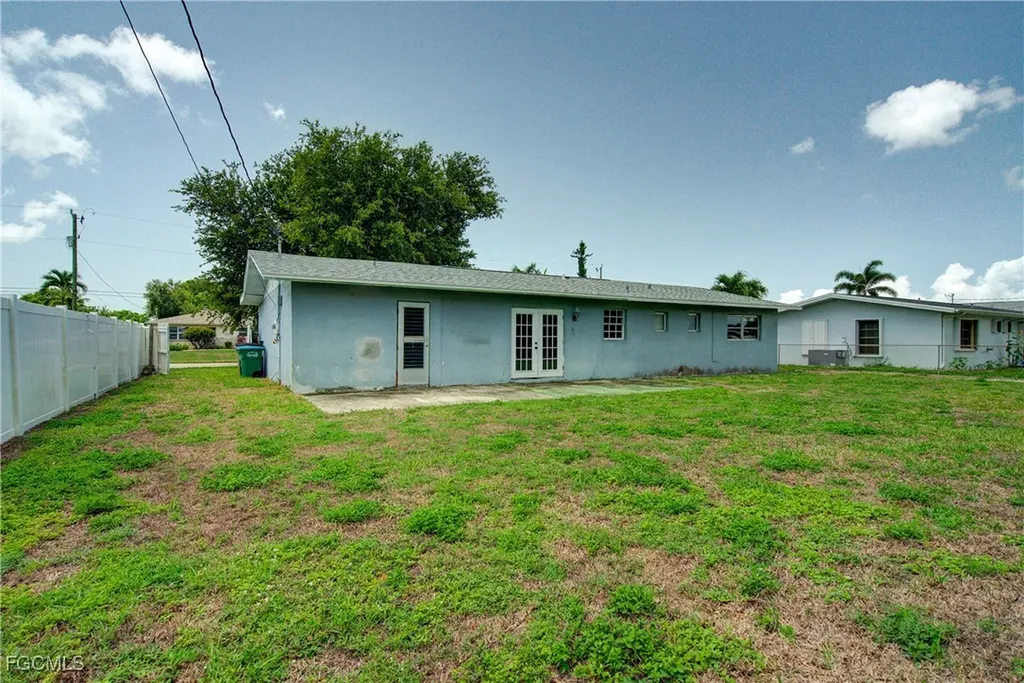 1209 SE 36th Street Cape Coral FL 33904