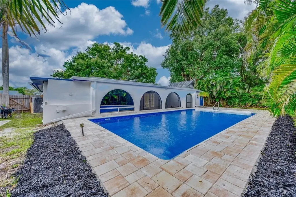 6315 Hofstra Court E Fort Myers FL 33919