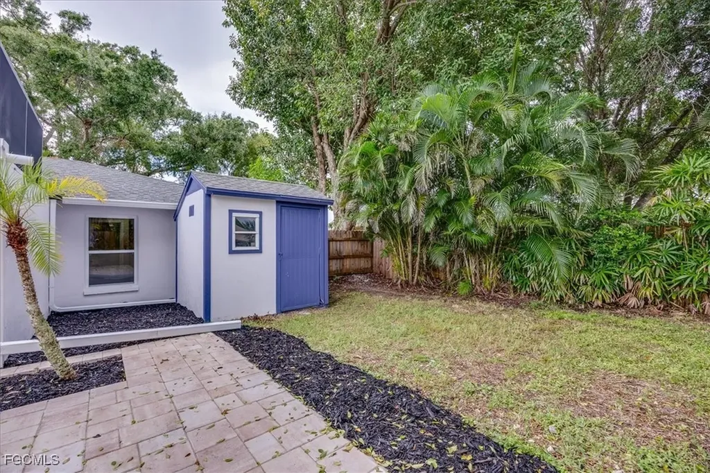 6315 Hofstra Court E Fort Myers FL 33919