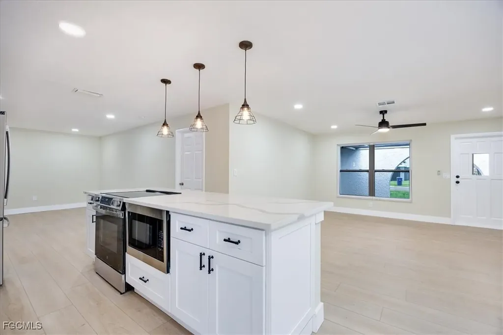 6315 Hofstra Court E Fort Myers FL 33919