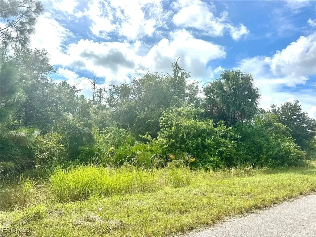 1876 Latham Drive Lehigh Acres FL 33972