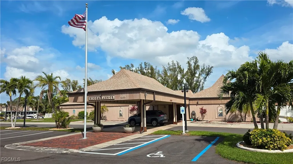 5705 Harbour Club Road Fort Myers FL 33919