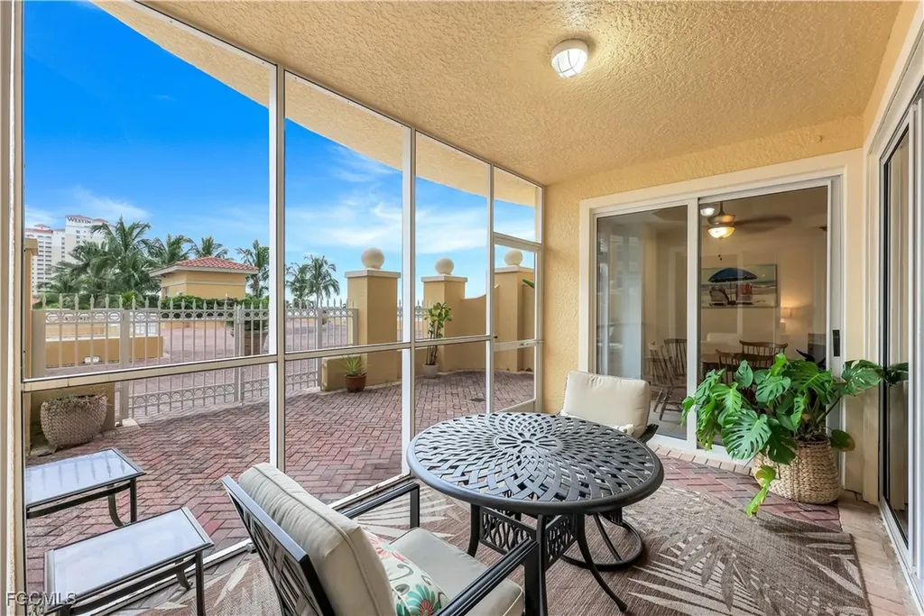 Cape Coral FL, 6081 Silver King Boulevard, Unit 103