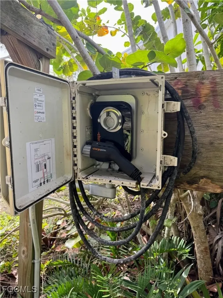 6681 Fuller Drive Bokeelia FL 33922