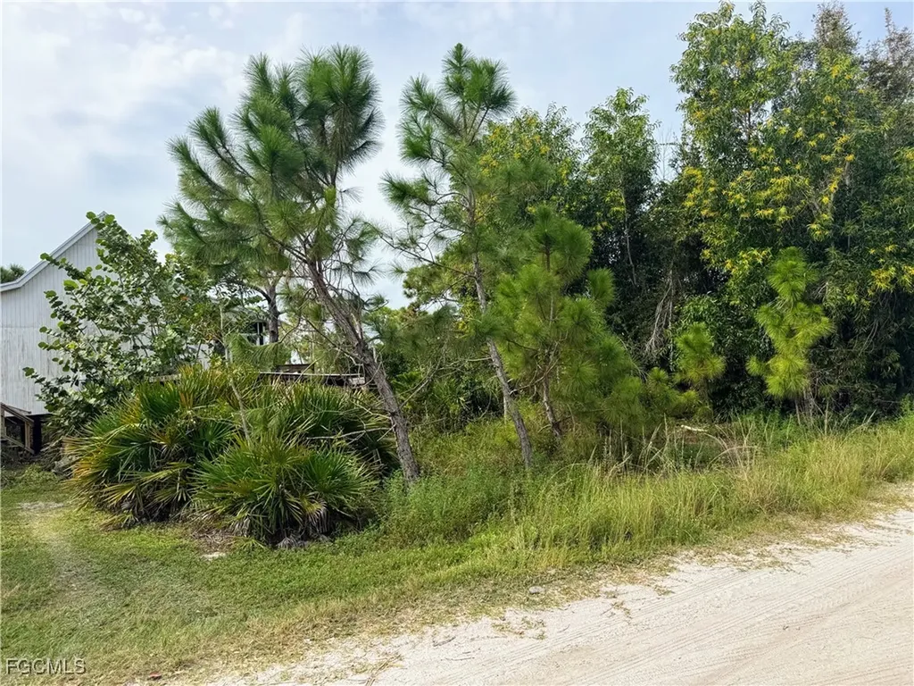 6681 Fuller Drive Bokeelia FL 33922