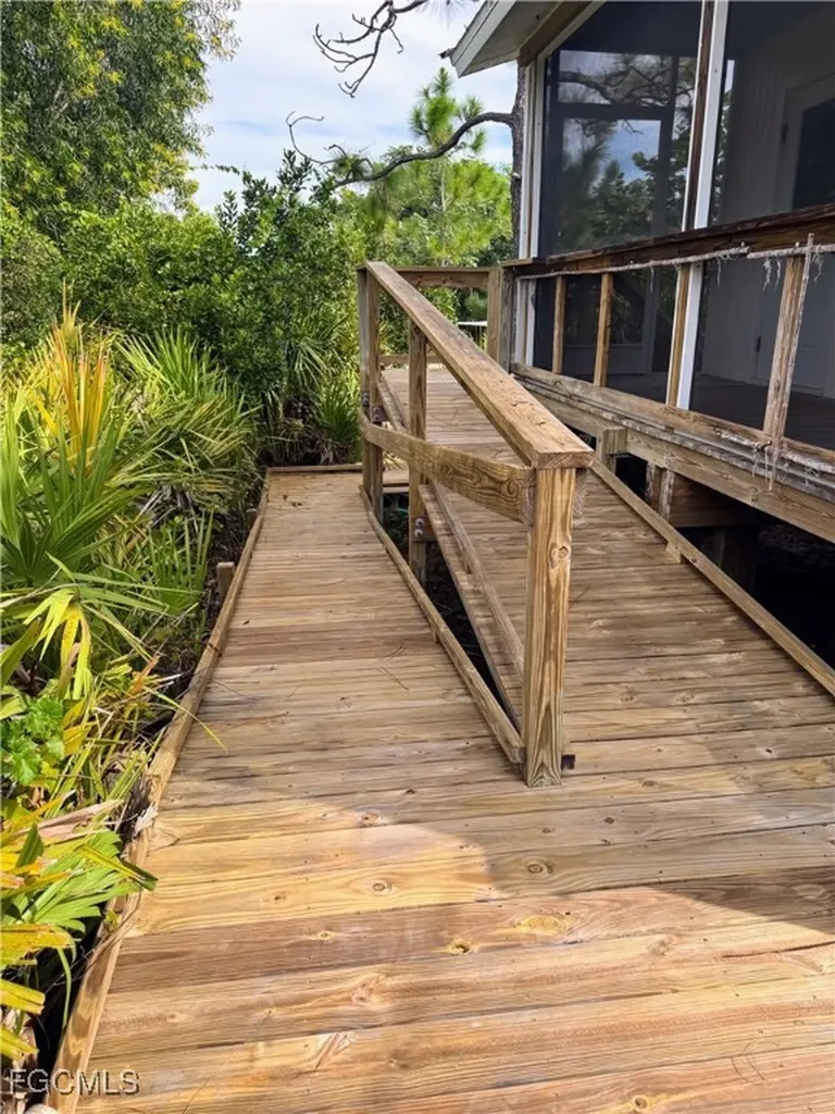 6681 Fuller Drive Bokeelia FL 33922