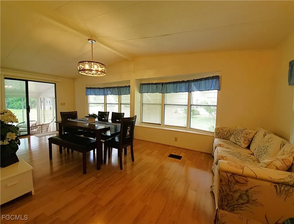 19400 Pony Lane North Fort Myers FL 33903