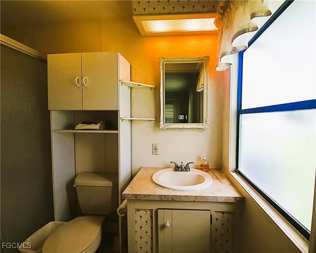 19400 Pony Lane North Fort Myers FL 33903