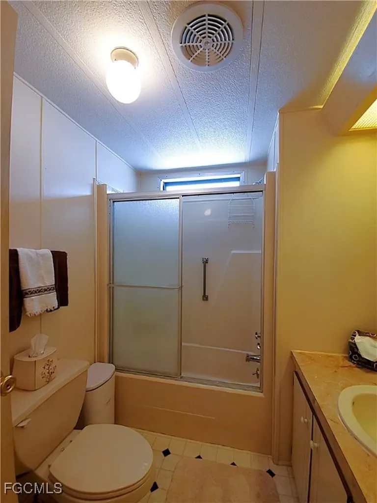 19400 Pony Lane North Fort Myers FL 33903