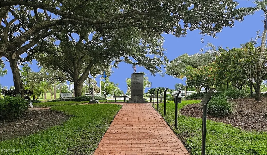 19400 Pony Lane North Fort Myers FL 33903