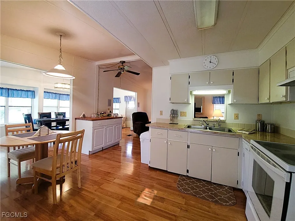 19400 Pony Lane North Fort Myers FL 33903