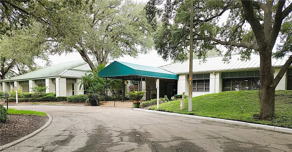 19400 Pony Lane North Fort Myers FL 33903