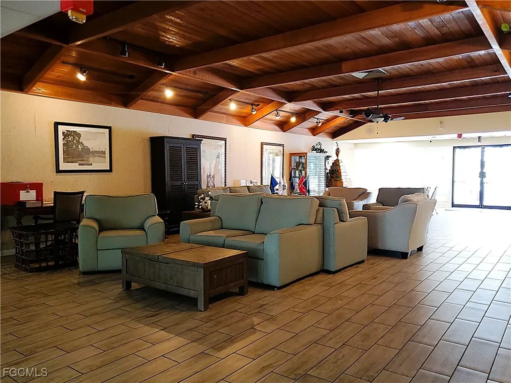 19400 Pony Lane North Fort Myers FL 33903