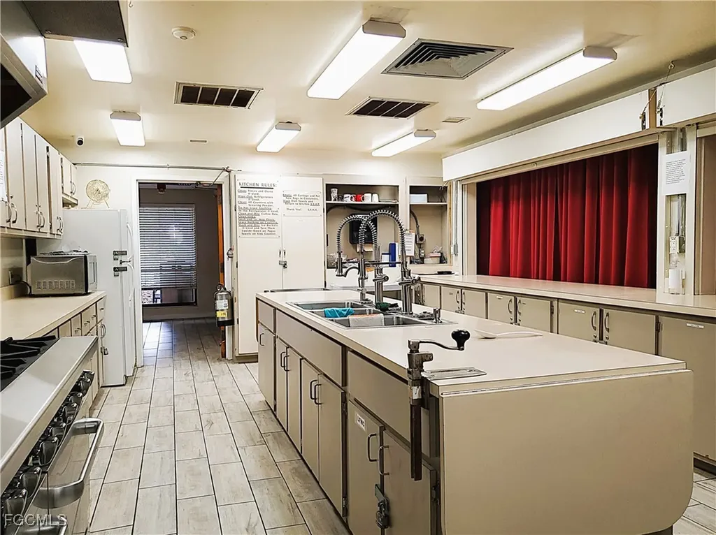 19400 Pony Lane North Fort Myers FL 33903