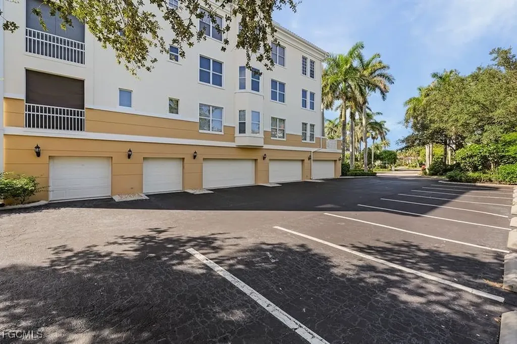 11130 Harbour Yacht Court Fort Myers FL 33908