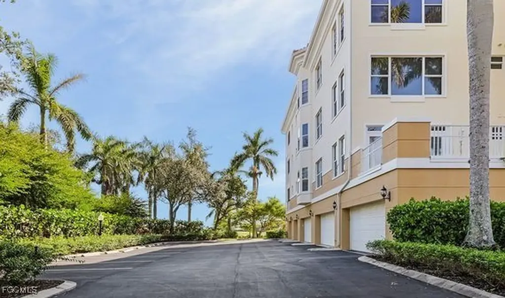 11130 Harbour Yacht Court Fort Myers FL 33908