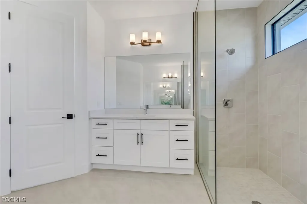 406 NE 19th Place Cape Coral FL 33909