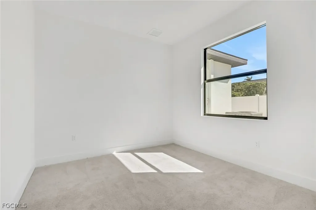 406 NE 19th Place Cape Coral FL 33909