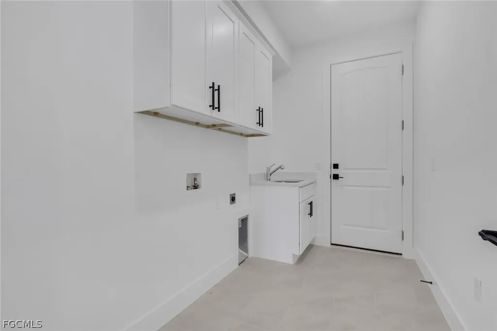 406 NE 19th Place Cape Coral FL 33909