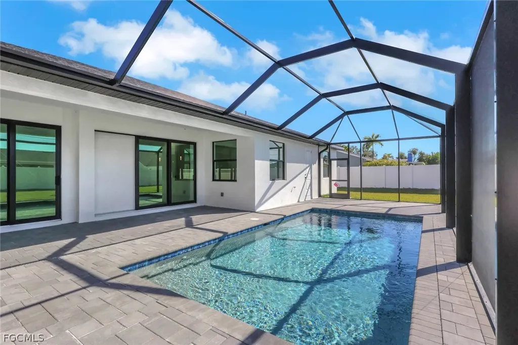 406 NE 19th Place Cape Coral FL 33909