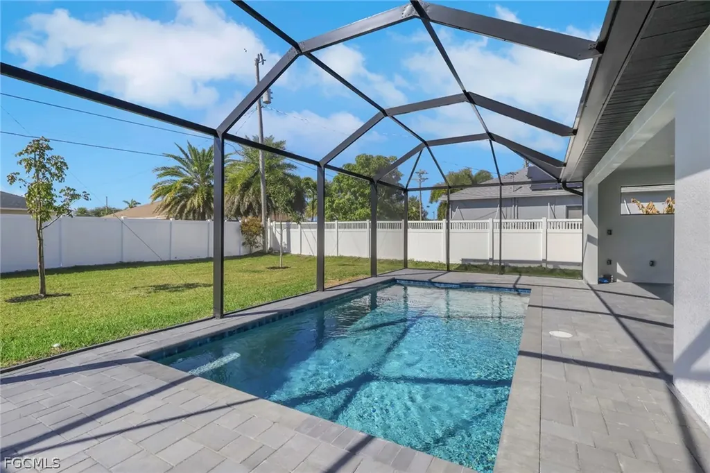 406 NE 19th Place Cape Coral FL 33909