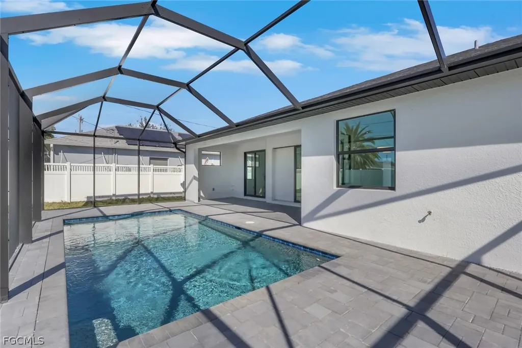 406 NE 19th Place Cape Coral FL 33909