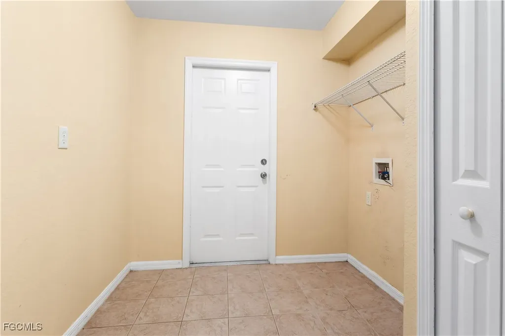 1807 SW 21st Lane Cape Coral FL 33991