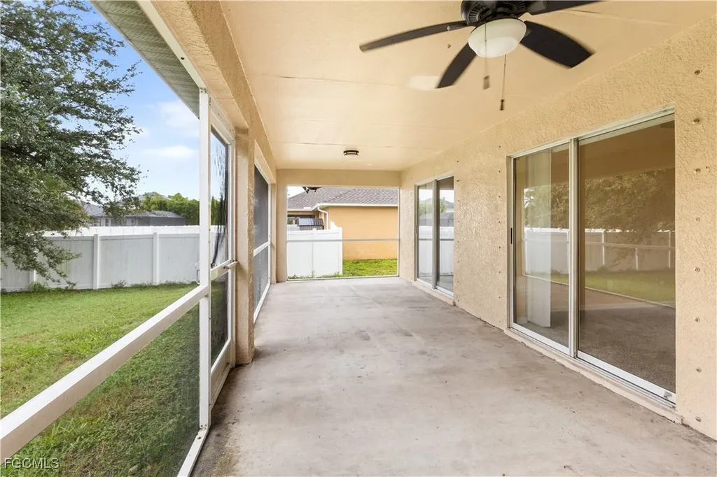 1807 SW 21st Lane Cape Coral FL 33991