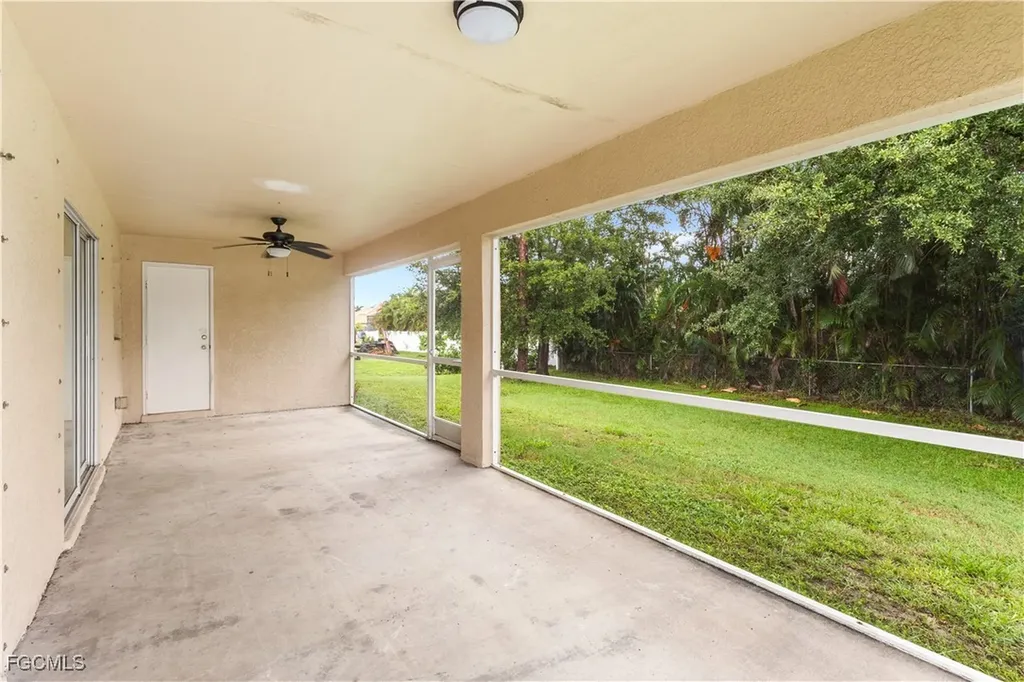 1807 SW 21st Lane Cape Coral FL 33991