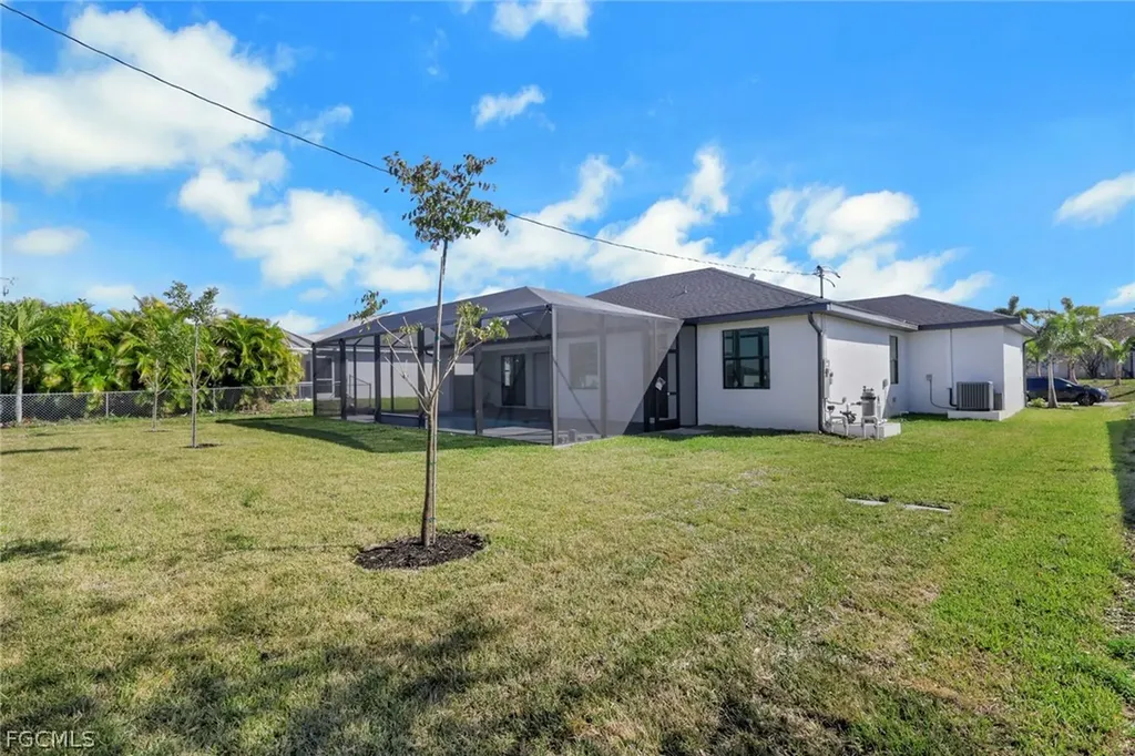 131 NW 7th Terrace Cape Coral FL 33993