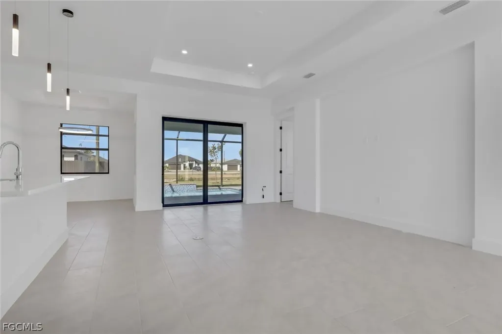 131 NW 7th Terrace Cape Coral FL 33993