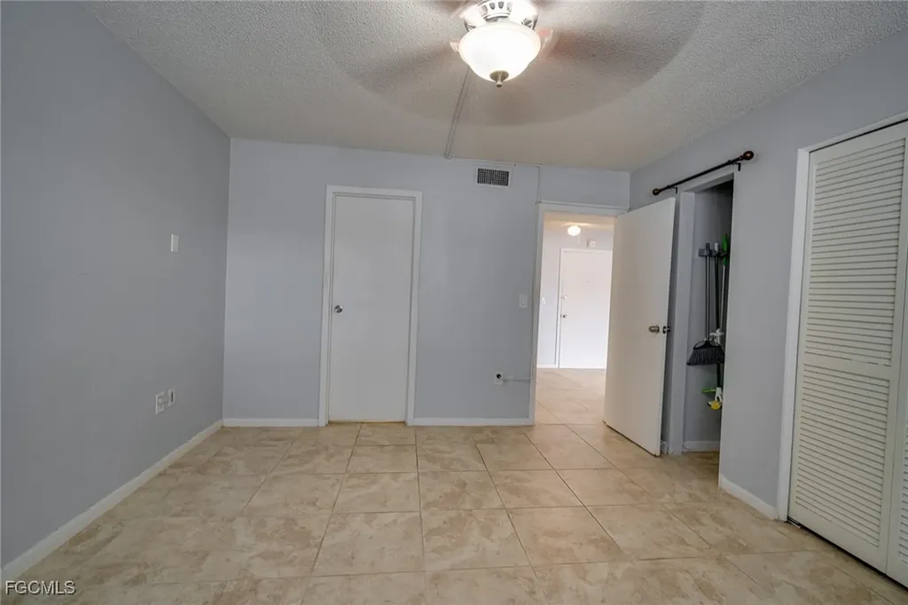 3706 Broadway Fort Myers FL 33901