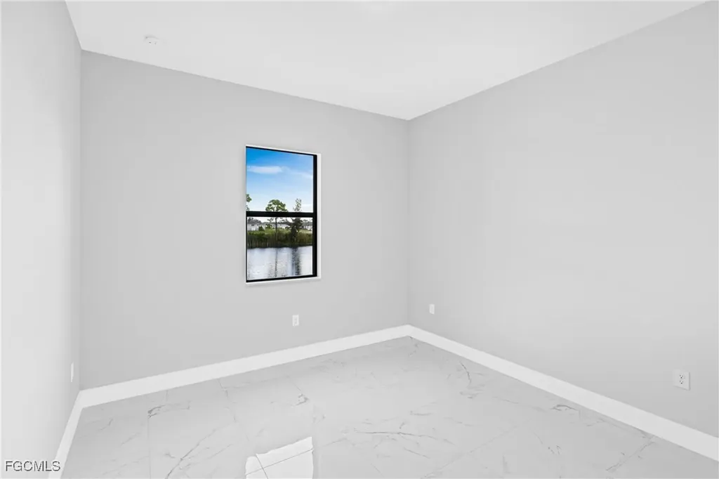 2511 NW 25th Street Cape Coral FL 33993
