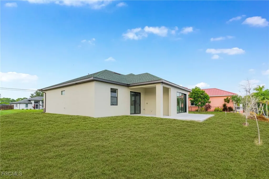 2511 NW 25th Street Cape Coral FL 33993