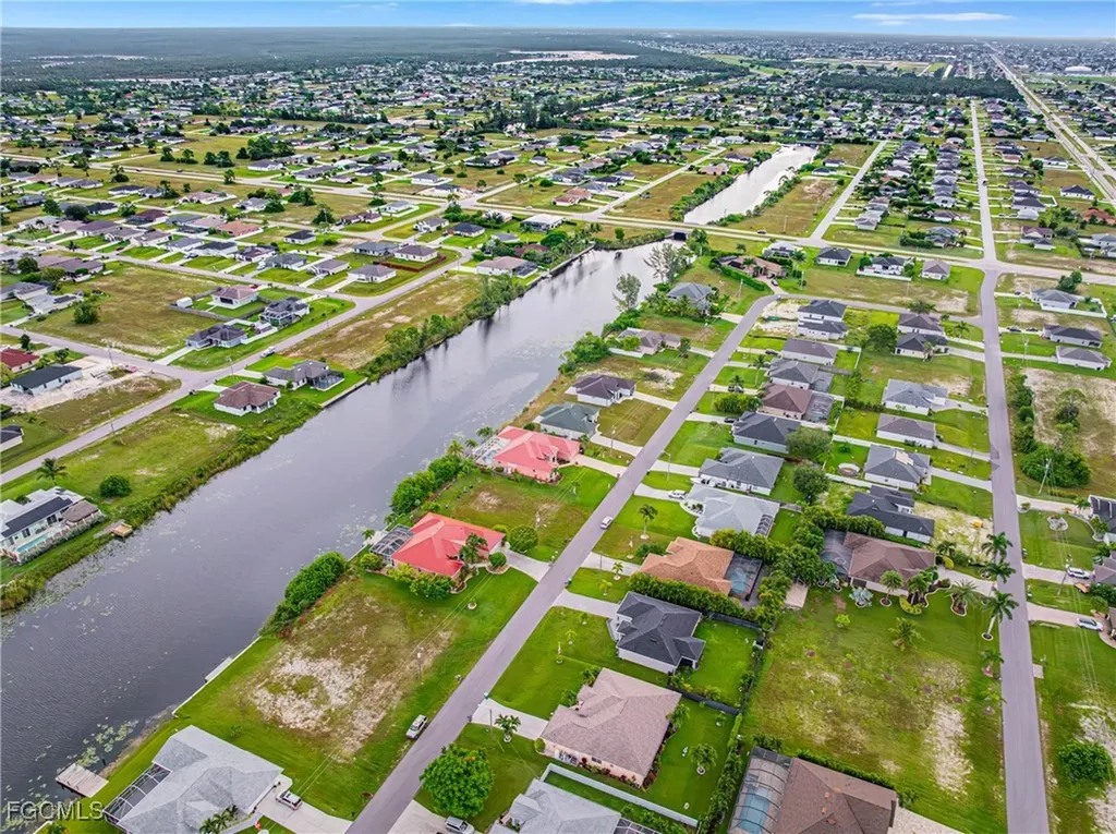2511 NW 25th Street Cape Coral FL 33993