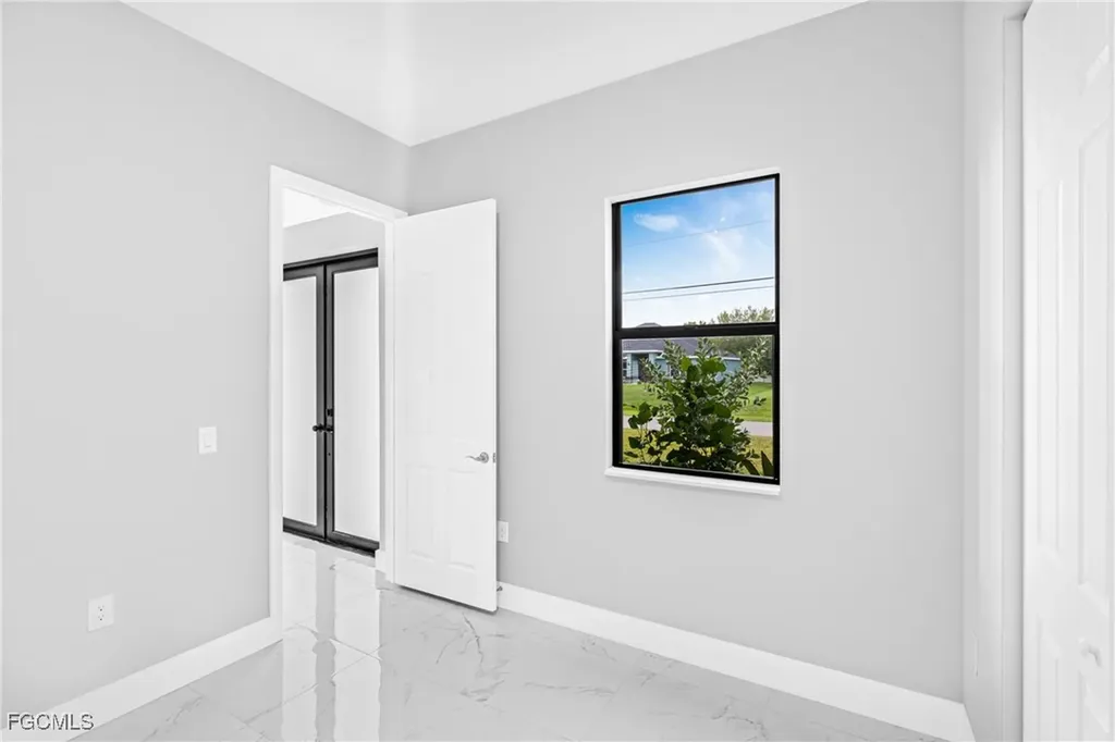 2511 NW 25th Street Cape Coral FL 33993