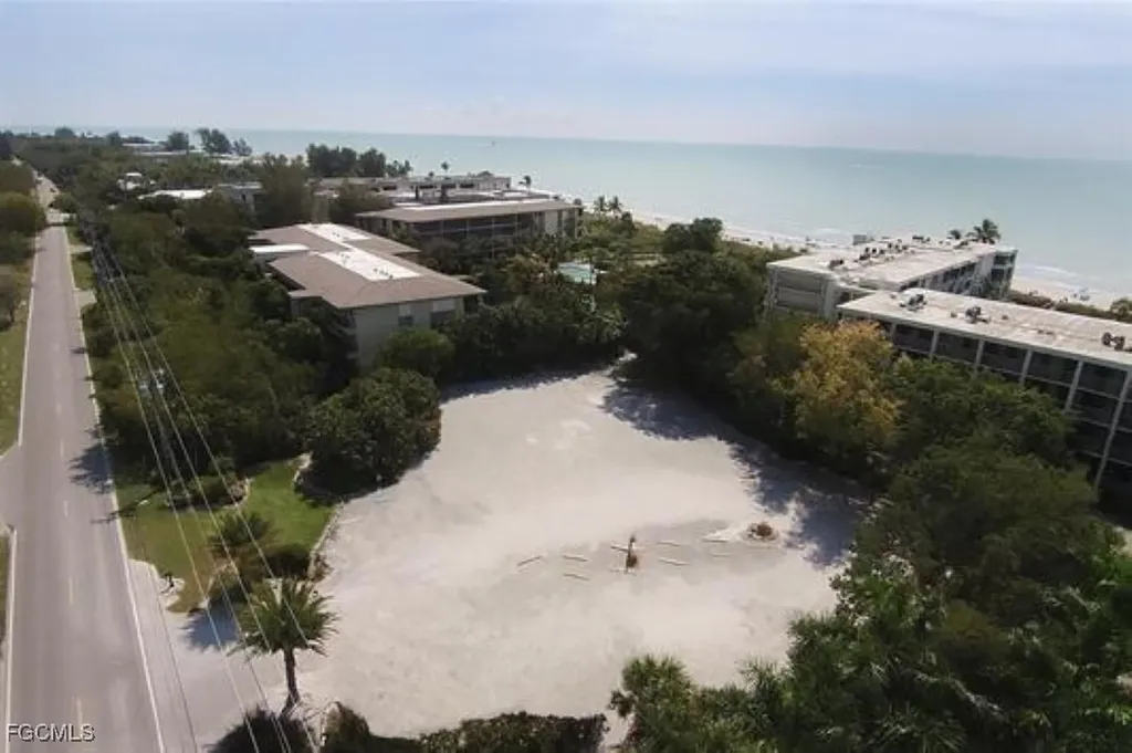 2761 W Gulf Drive Sanibel FL 33957