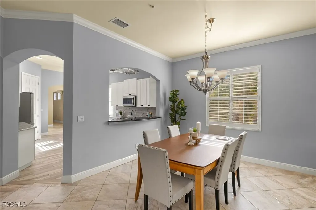 5920 Tarpon Gardens Circle Cape Coral FL 33914