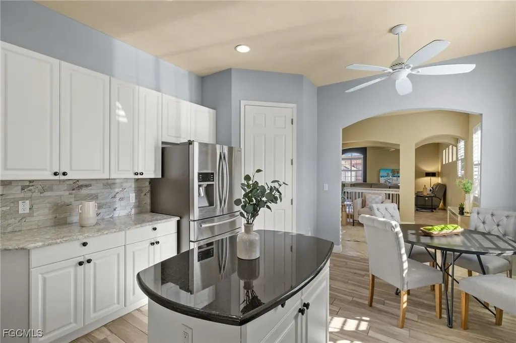 5920 Tarpon Gardens Circle Cape Coral FL 33914